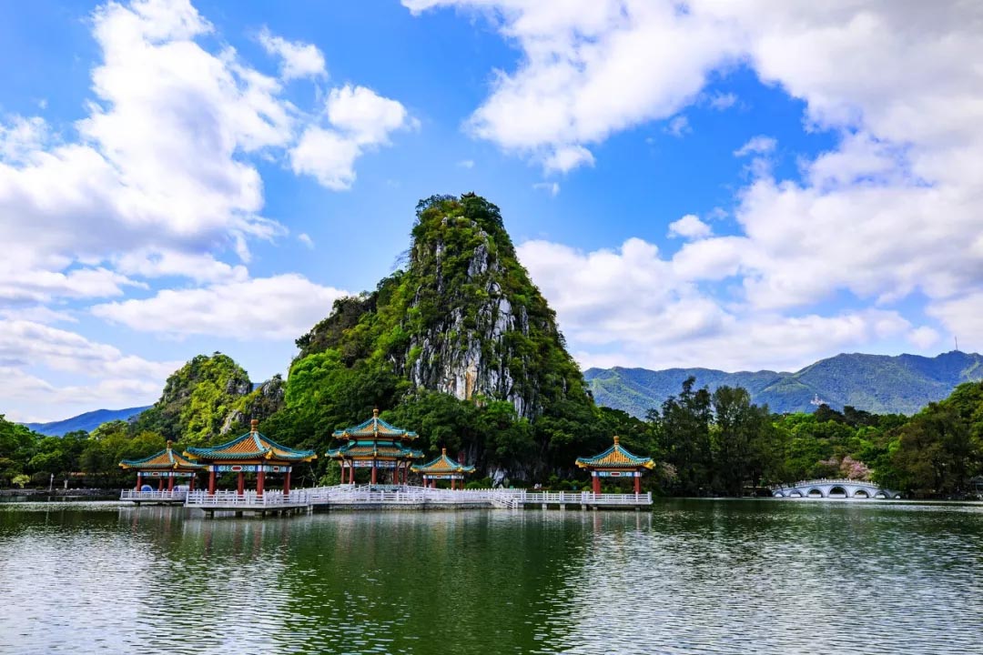 肇庆星湖风景名胜区             2018年6月9日 五龙亭: 以上